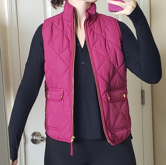 NWT J.Crew Factory Berry Puffer Vest - Picture 4 of 13